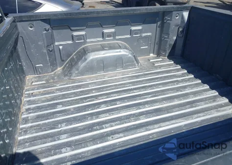 2021 Chevrolet Silverado 1500 4Wd Short Bed Custom Trail Boss z USA, uszkodzony, nr VIN 1GCPYCEF3MZ246533